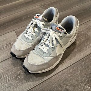 Nike Men's Waffle Debut Shoes running sneakers size 13